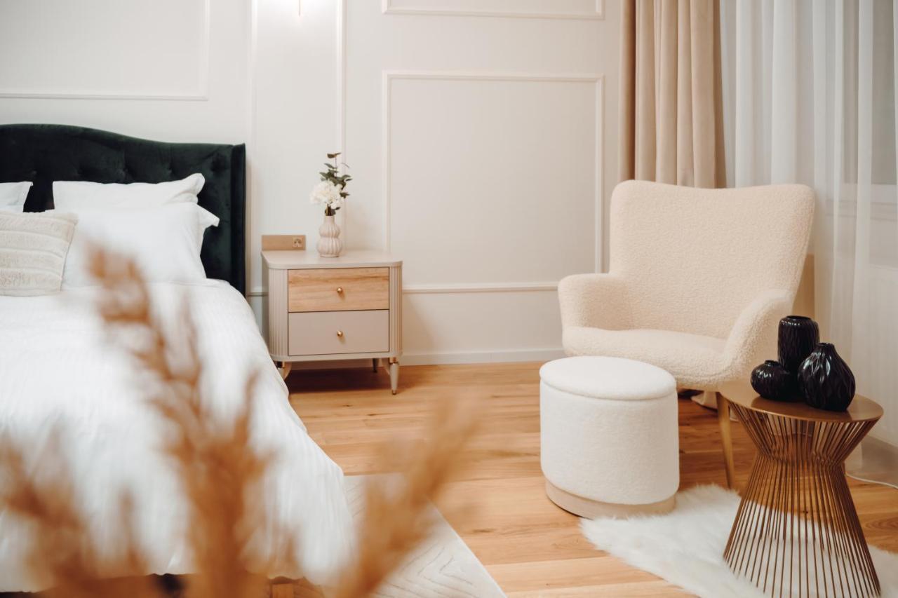 Fabulous And Fancy City Center Designer Apartment Kluż-Napoka Zewnętrze zdjęcie